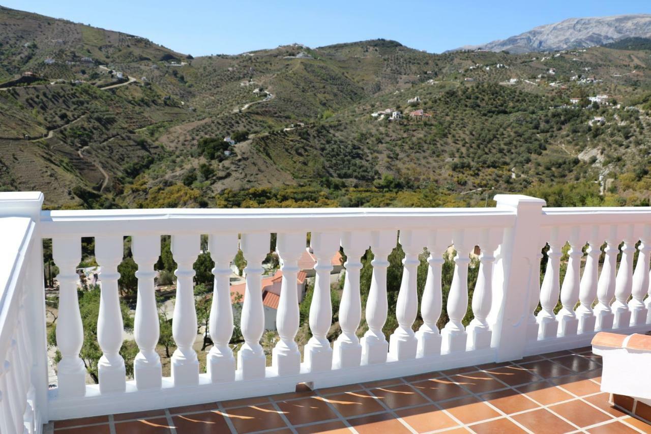 Casa Los Almendros Canillas de Albaida Exterior foto